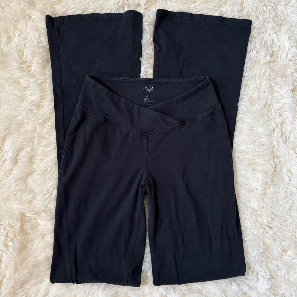 PacSun Black Crossover V-Waist Flare Leggings Yoga Pants XS